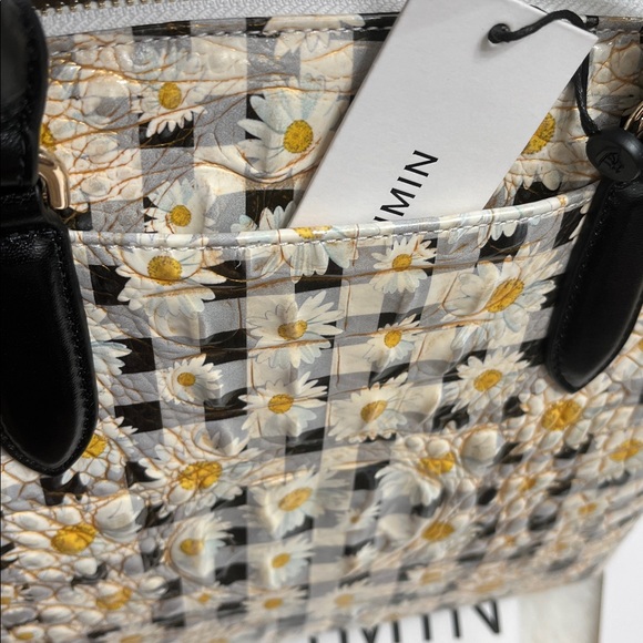 Brahmin Duxbury Satchel and Wallet bnwt - Picture 7 of 7